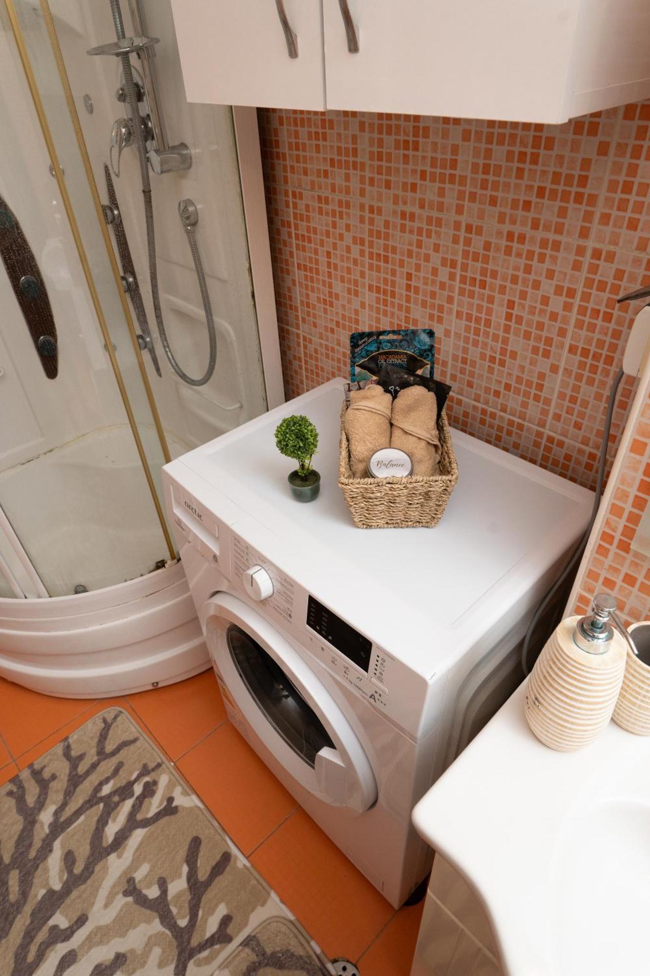 Relax Apartment Oradea Εξωτερικό φωτογραφία